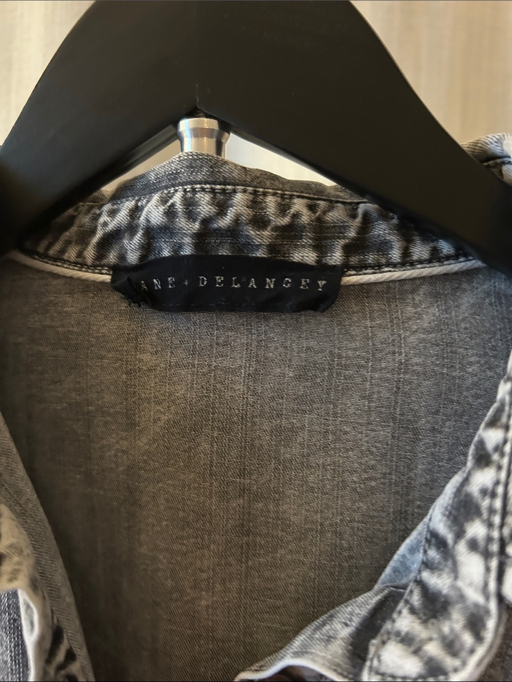 Women’s Washed Lyocel Button-Up Shirt Gray Medium Very Soft. Jane and Delancey - Picture 2 of 4